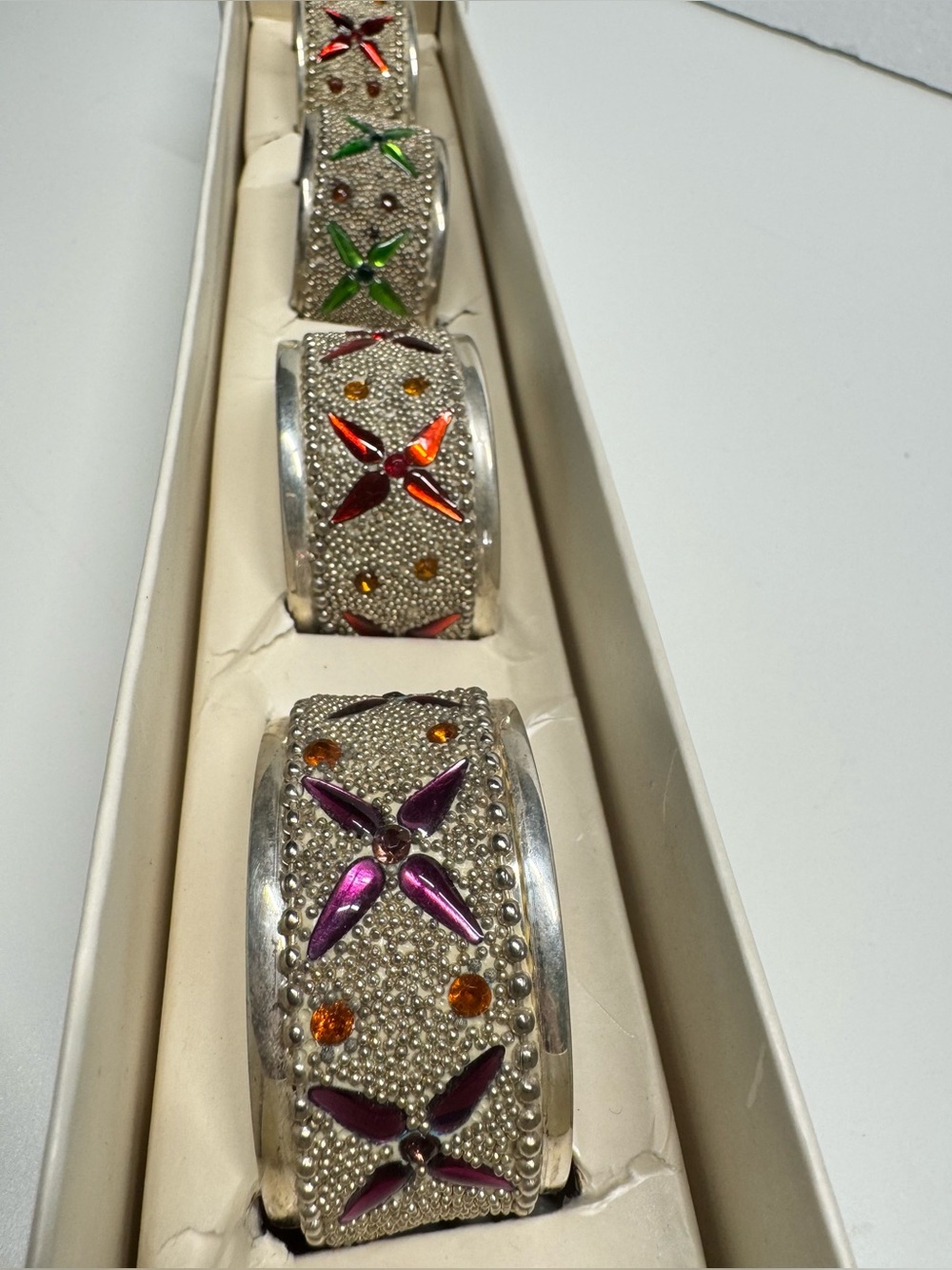 NIB Pier 1 Exclusive Jeweled Napkin Rings Silver Plated Set of 4